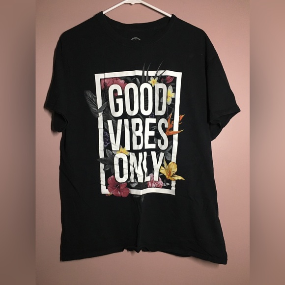 Good Vibes Only T - Picture 1 of 2